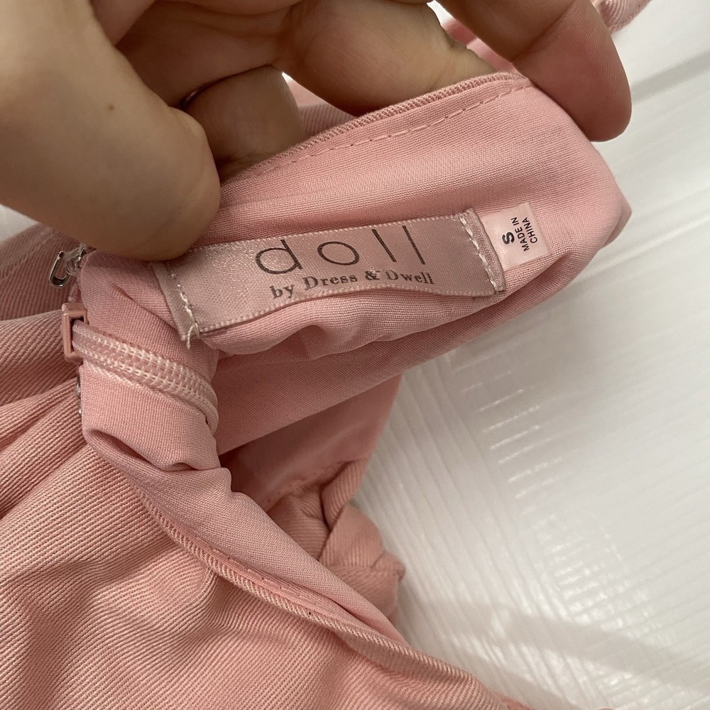Tie Front Jumpsuit Pink Flowy Doll By Dress And Dwell Size Small - Picture 5 of 6